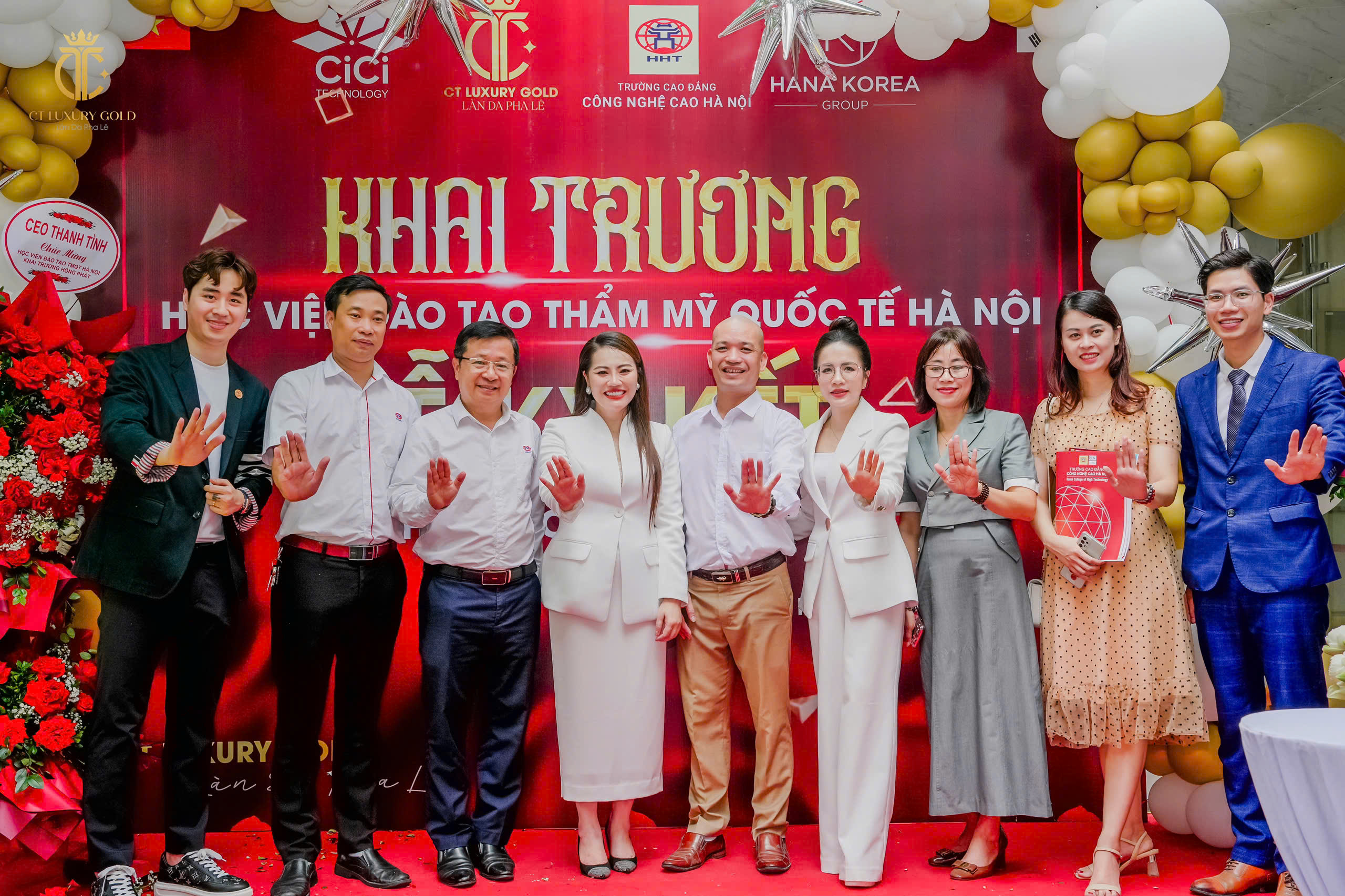 Hành Trình Tỏa Sáng: Câu Chuyện Thành Công của CT LUXURY GOLD & Spa